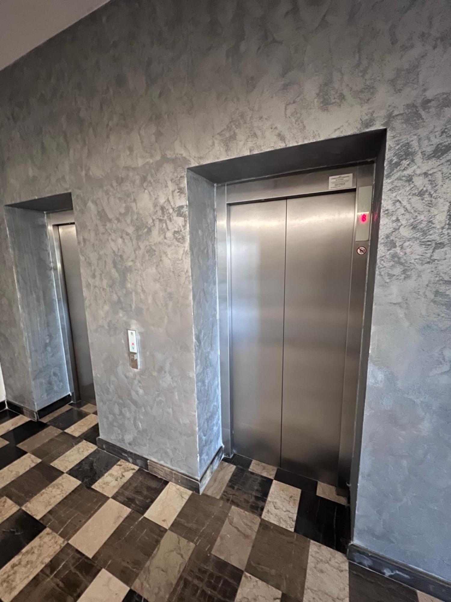 Airport Flyhub Chic Apartment Iasi Eksteriør bilde